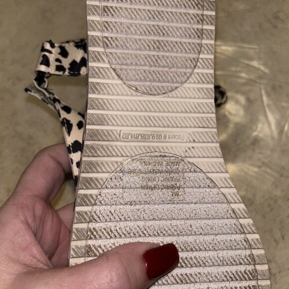 Gianni Bini Animal Print Boho Strappy Ankle Strap Platform Sandals Size 9 - Picture 7 of 7